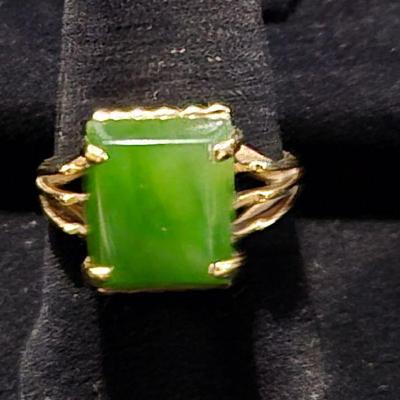 14K and Jade Gold Ring