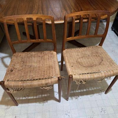 Mid Century Modern Teak Table has 3 chairs (need repair) shown with leaf insert