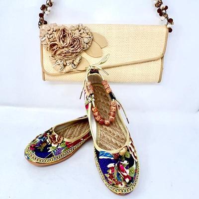  Women's Punjabi Juttis Shoes and Handbag Set - Floral Embellished Flats with Clutch Bag