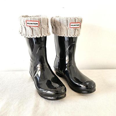  Women's Hunter Brand Winter Rain Boots with Wool Socks - Size 8 - Like New