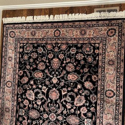 Beautiful Persian Style Rug - Kashimar, 100% Wool, 5.5 x 8.10