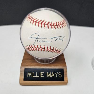Lot #104 - Willie Mays Autographed Baseball in Display Case - No COA Found