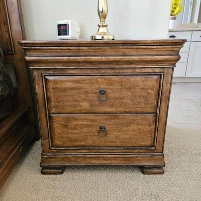Pennsylvania House "New Lou" Louie Phillipe Style Set of Two Night Stands in Alder Wood -Cognac Color