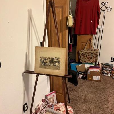 Easels 