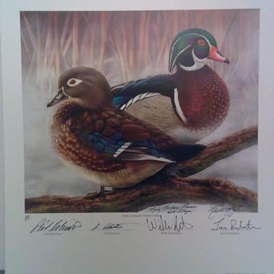 ERI7056	DUCK DYNASTY 2012 DUCK COMMANDER PREMIERE EDITION SIGNED # 386/1500	34.98	https://www.ebay.com/itm/355867645473

