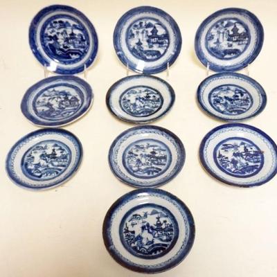 1142	CHINESE CANTON PORCELAIN GROUP OF 10 PIECE ASSORTED ITEMS,  LARGEST APPROXIMATELY 6  IN
