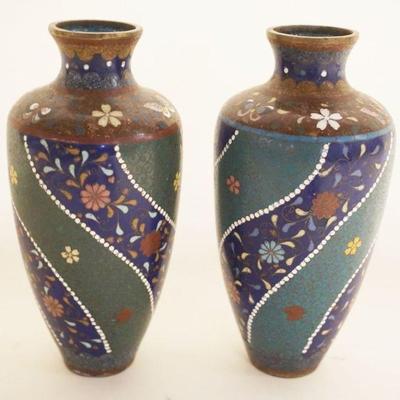 1020	PAIR OF CLOISONNE VASES, EACH APPROXIMATELY 6 1/2 IN HIGH
