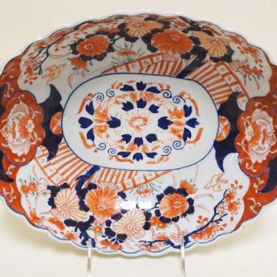 1003	IMARI SCALLOPED EDGE OVAL BOWL, APPROXIMATELY 9 1/2 IN X 12 IN X 4 IN HIGH
