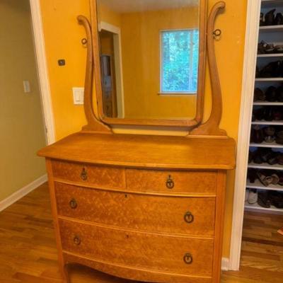 Late Victorian Style Curly Maple Vanity Dresser w/ Beveled Mirror & Drawers	