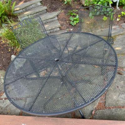 Vintage Metal Patio Dining Table w/ 4 Lounge Bouncy Chairs	