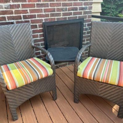 Ebel Patio Set: Wicker Chairs (2) & Metal Accent Table - Set#1