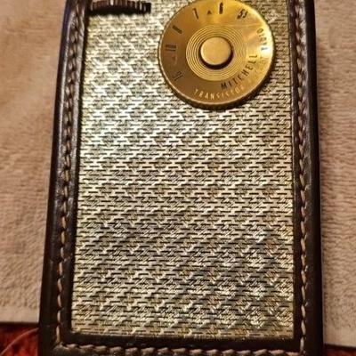 Vtg. Mitchell Model 1102 Alligator Skin Transistor Pocket Radio