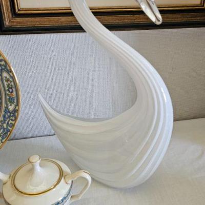 Murano White Stripped Swan signed