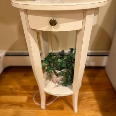 round white side table