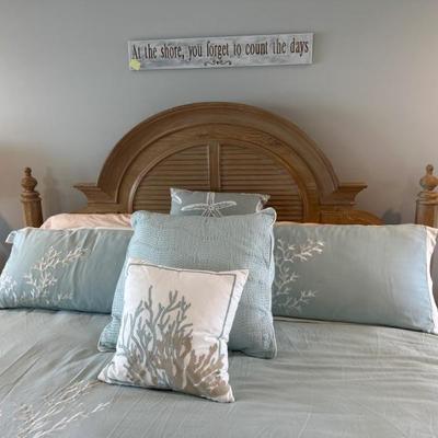 bedding and pillows