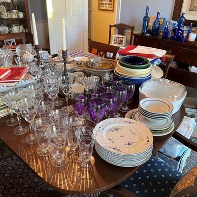 Crystal glassware and china