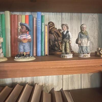 Books and figurines 