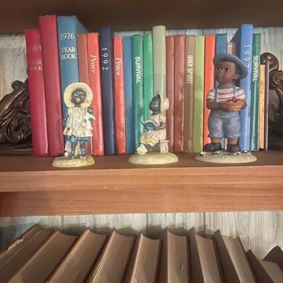 Books and figurines 