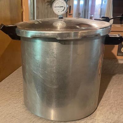 Pressure cooker (untested)