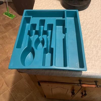 Silverware tray