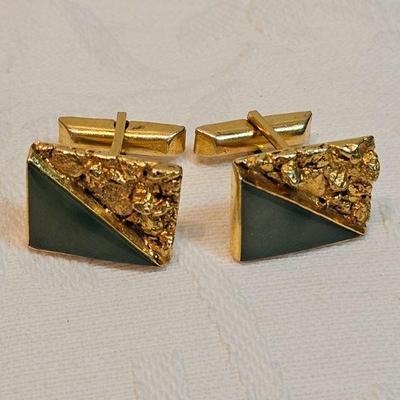 https://www.auctionninja.com/stress-free-estate-services-llc/sales/details/fine-gold-silver-and-costume-native-american-jewelry-coins-pap...