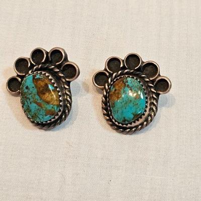 https://www.auctionninja.com/stress-free-estate-services-llc/sales/details/fine-gold-silver-and-costume-native-american-jewelry-coins-pap...