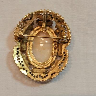 https://www.auctionninja.com/stress-free-estate-services-llc/sales/details/fine-gold-silver-and-costume-native-american-jewelry-coins-pap...