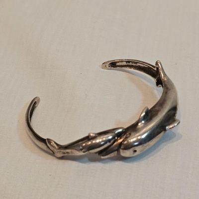 https://www.auctionninja.com/stress-free-estate-services-llc/sales/details/fine-gold-silver-and-costume-native-american-jewelry-coins-pap...