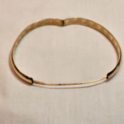 https://www.auctionninja.com/stress-free-estate-services-llc/sales/details/fine-gold-silver-and-costume-native-american-jewelry-coins-pap...