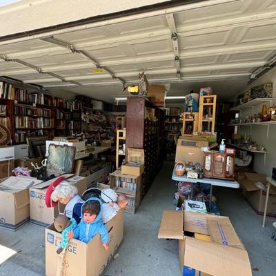 Estate sale photo