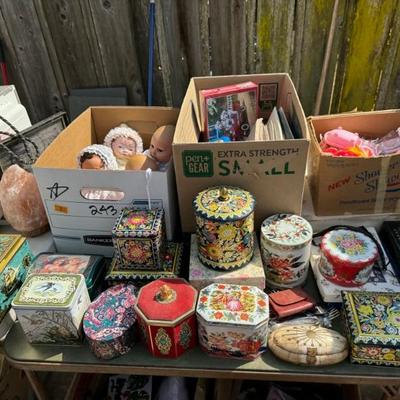 Estate sale photo