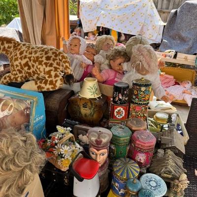 Estate sale photo