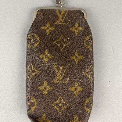 Lot 10 | Louis Vuitton Saks Kisslock Glasses Case
