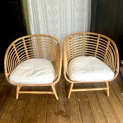 Pair rattan chairs