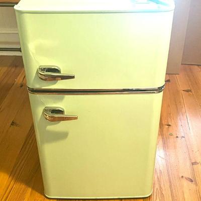 Vintage feel blue mini fridge barely used
