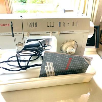 Singer 5825C