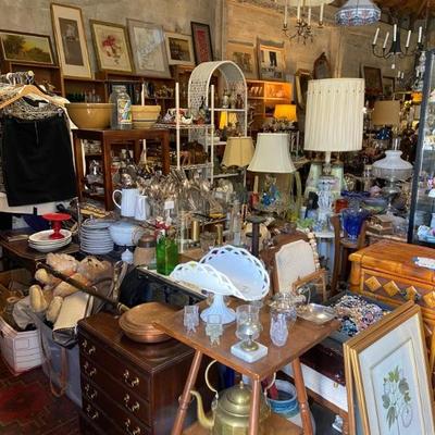 Estate sale photo