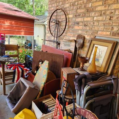 Estate sale photo
