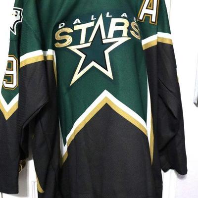 Vintage Stars Official Licensed Jersey in Excellent Condition - Modano #9