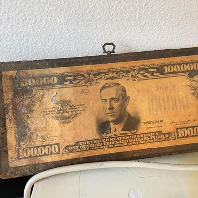 Estate sale photo