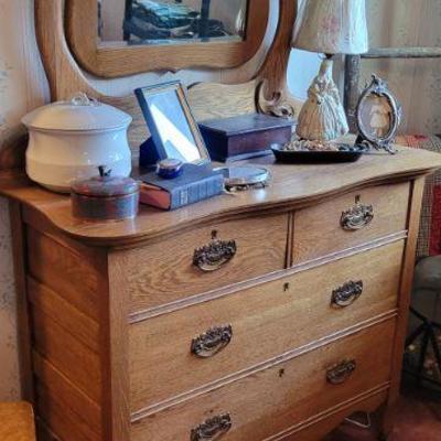 Oak dresser with swing mirror