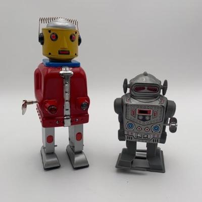 Robot Pair - Ha Ha & MTU from China & Korea