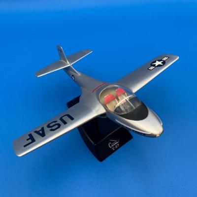 Desktop Model - Cessna T-37 - Vintage Topping