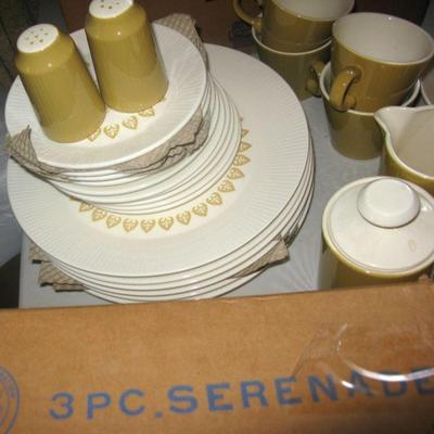 MCM dish set