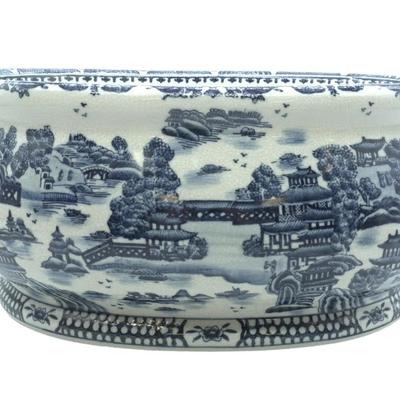 LARGE BLUE & WHITE CHINESE PORCELAIN JARDINIERE FOOT BATH