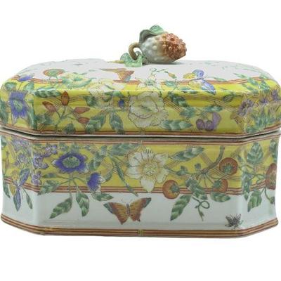 Vintage Hand Painted Butterfly and Flora Tureen with Strawberry Finial. China, mid 20th century. Mark for Yong Sheng Tang Zhi.