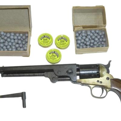 REPLICA 1851 NAVY BLACK POWDER YANK REVOLVER