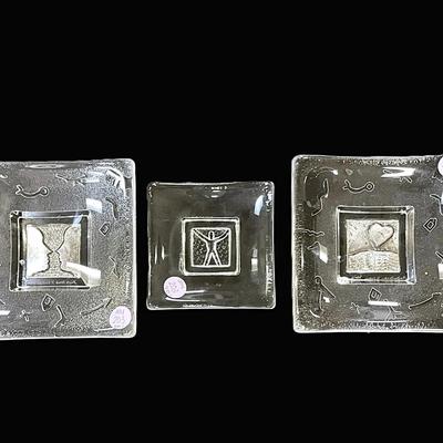 SIGNED KOSTA BODA VALLIEN DOMINO CLEAR MODERNIST TRAYS - SET OF 3