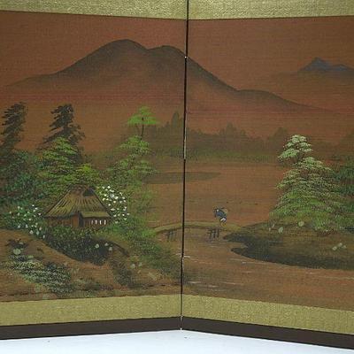 Japanese Mid Century Hand Painted Silk Folding 2 Panel Tabletop Screen. 