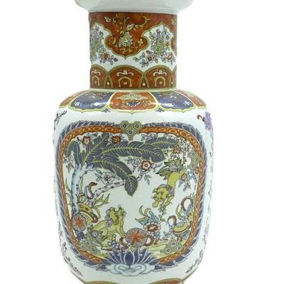 VINTAGE SHI SHI AT PLAY PORCELAIN VASE 14"